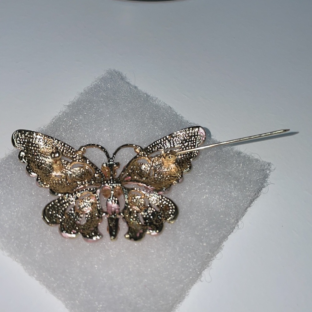 Butterfly Pin/Brooch - Picture 4 of 6